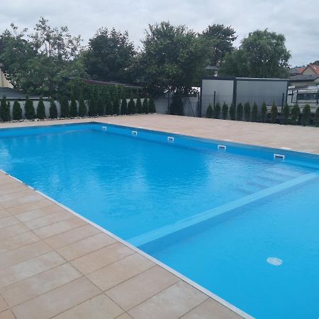 Apartament Perlowa Przystan Kolobrzeg Sienkiewicza Exteriör bild